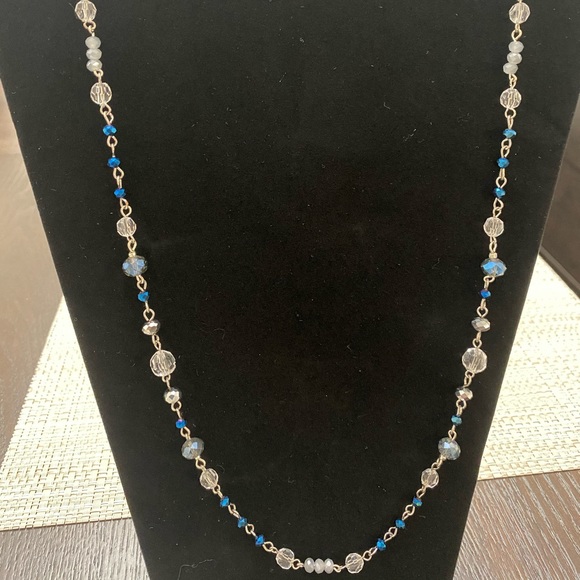 O: Sapphire Blue Necklace - Picture 2 of 12